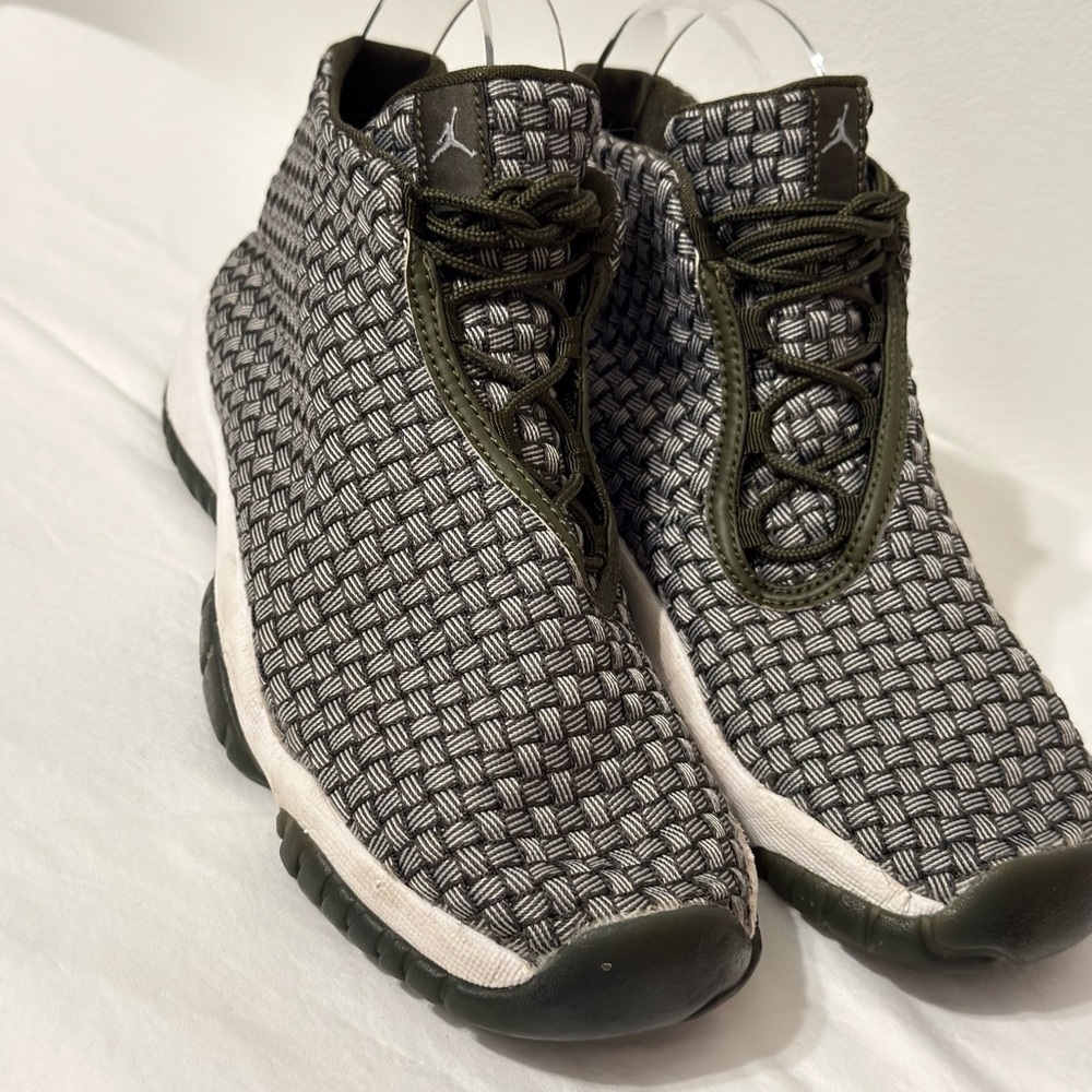 Air Jordan Future Green Woven Youth Size 6.5Y Kids Lifestyle Sneakers - Picture 3 of 10